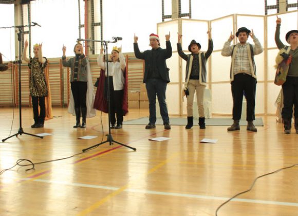 Božićna predstava “Iz mraka u svjetlost”